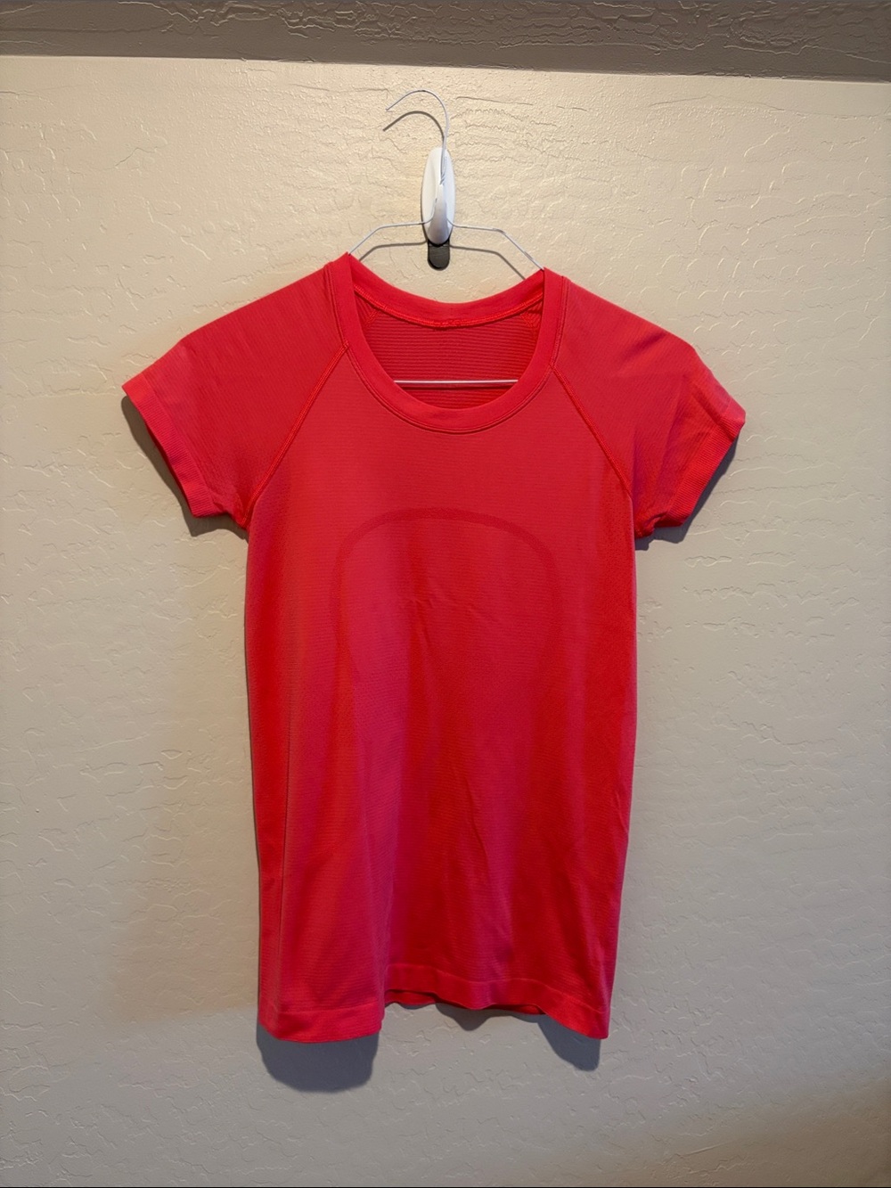 Women’s Short-Sleeve Active Tee - pink